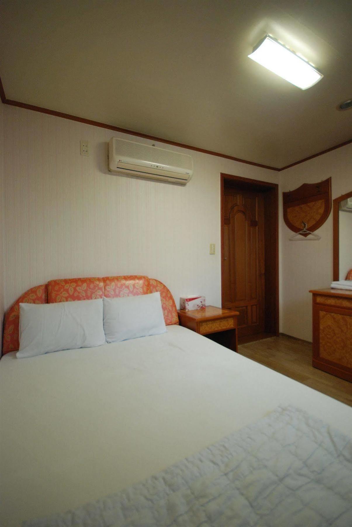Hotel Yim's House *