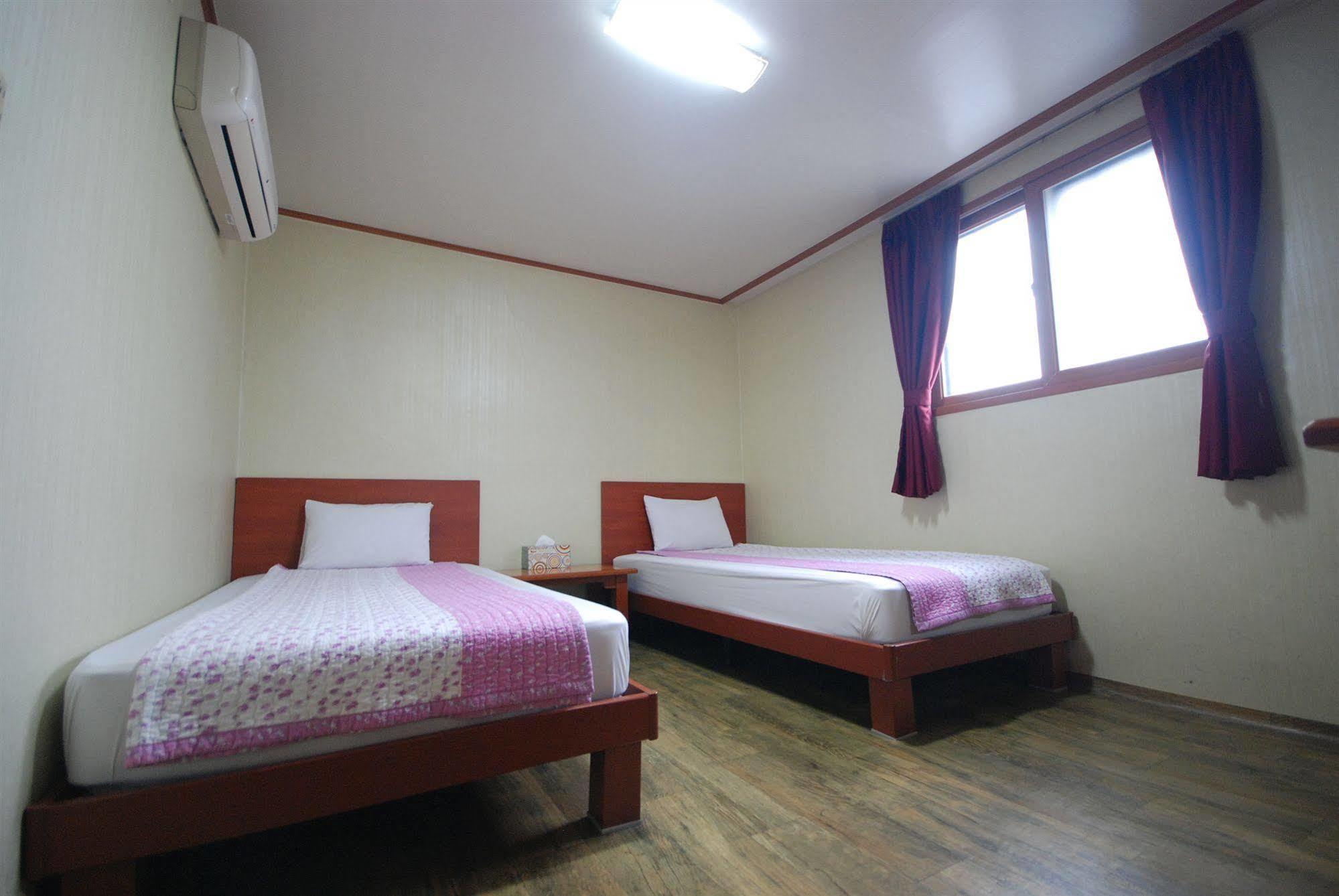 Yim's House Hotel *